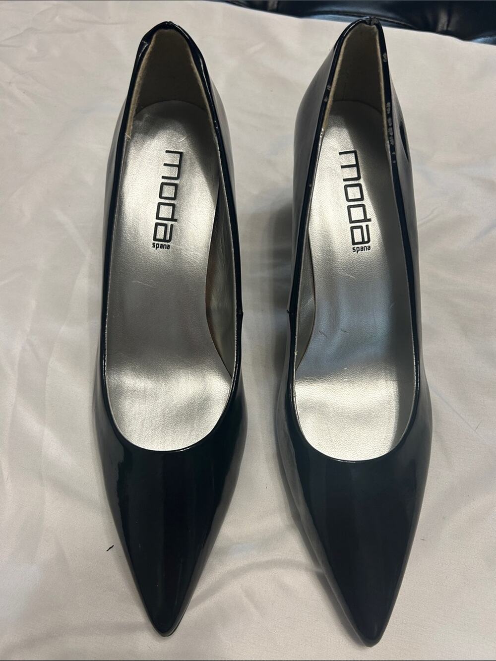 Moda Spana Black Patent Pointed Pumps - Sleek Women's Heels